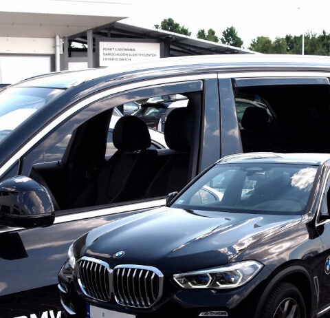 ΑΝΕΜΟΘΡΑΥΣΤΕΣ ΓΙΑ BMW X5 G05 5D 2018+ -ΣΕΤ ΑΥΤΟΚΙΝΗΤΟΥ ΑΠΟ ΕΥΚΑΜΠΤΟ ΦΙΜΕ ΠΛΑΣΤΙΚΟ HEKO - 4 ΤΕΜ.
