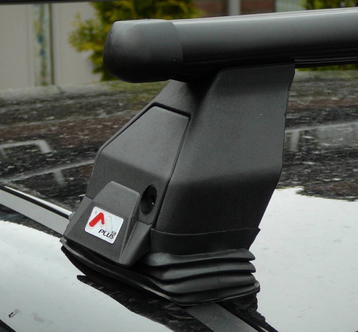 Menabo - Σετ Μπάρες Οροφής Tema Σιδήρου τύπου Tema Black Για BMW Serie 1 (F20) Hatchback 09/2011 > 06/2019 5πορτο Μήκος 130cm - 1 σετ. (0110/MB+3360/MB+3330/MB) - Image 2